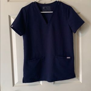 FIGS Casma 3-pocket scrub top